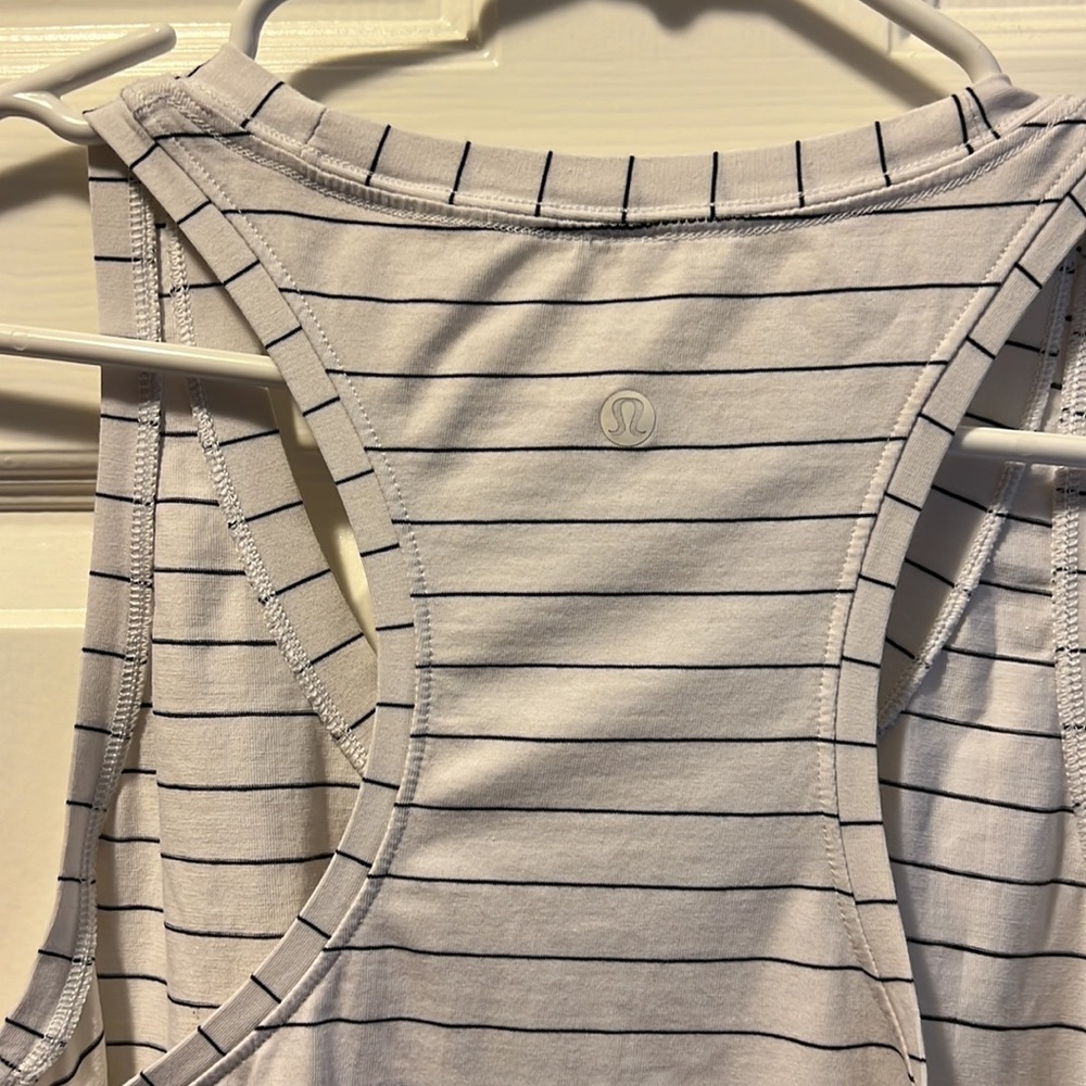 Lululemon workout tank